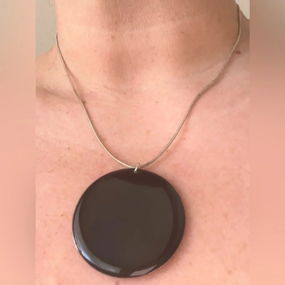 Flat dot silver chain necklace can shorten to a choker style